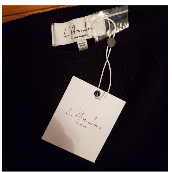 ‼️WOW‼️L'Academie Harrel Fringe Sweater in Black - Picture 4 of 5